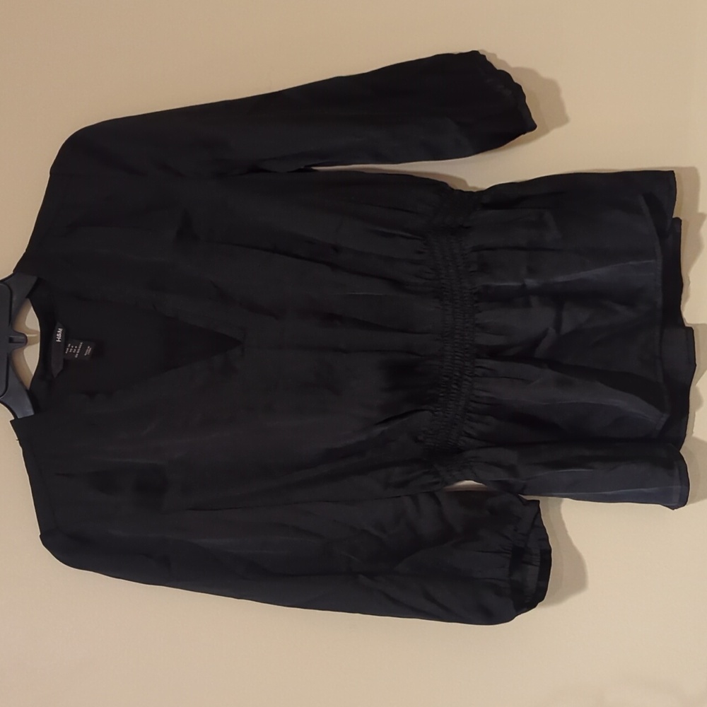 H&M Black Satin V-Neck Smocked Waist Peplum Blouse Balloon Sleeve Top - Size 6